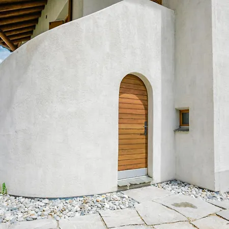 Apartment The Dream - Elegant Apartment, 5 Minutes From St Moritz *